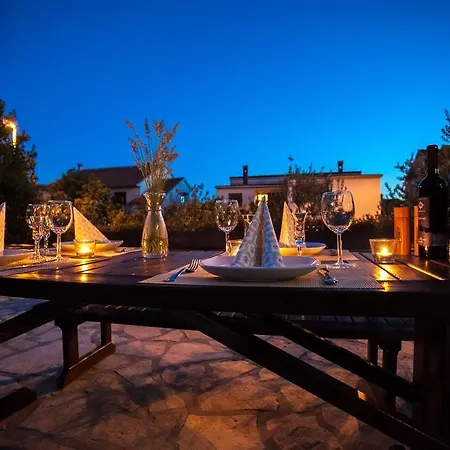 Apartamento Lara & Luka Zadar