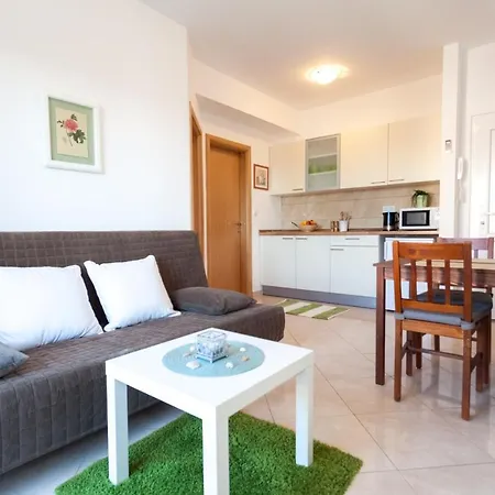 Appartement Lara & Luka *