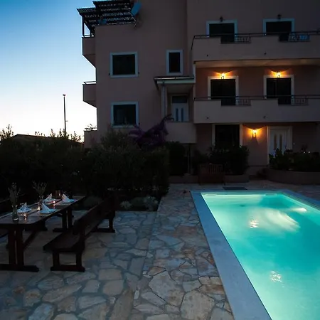 Apartments Lara & Luka * Zadar