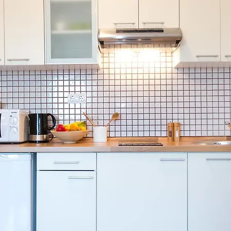 Apartment Apartments Lara & Luka