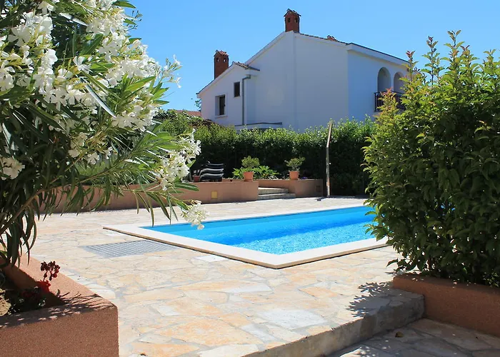 Apartman Apartments Lara & Luka