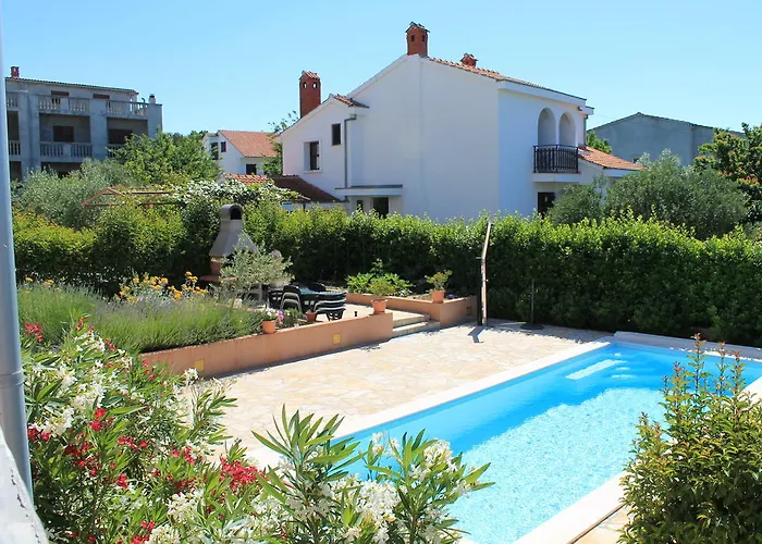 Apartman Apartments Lara & Luka *