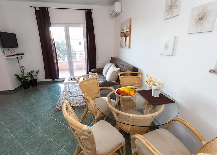 Apartman Apartments Lara & Luka *