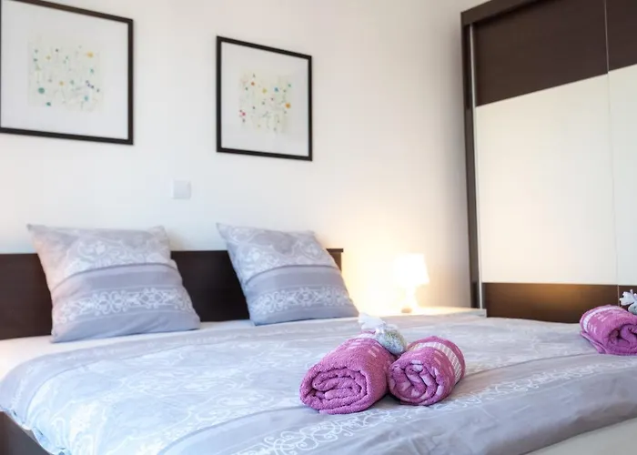 Apartman Apartments Lara & Luka